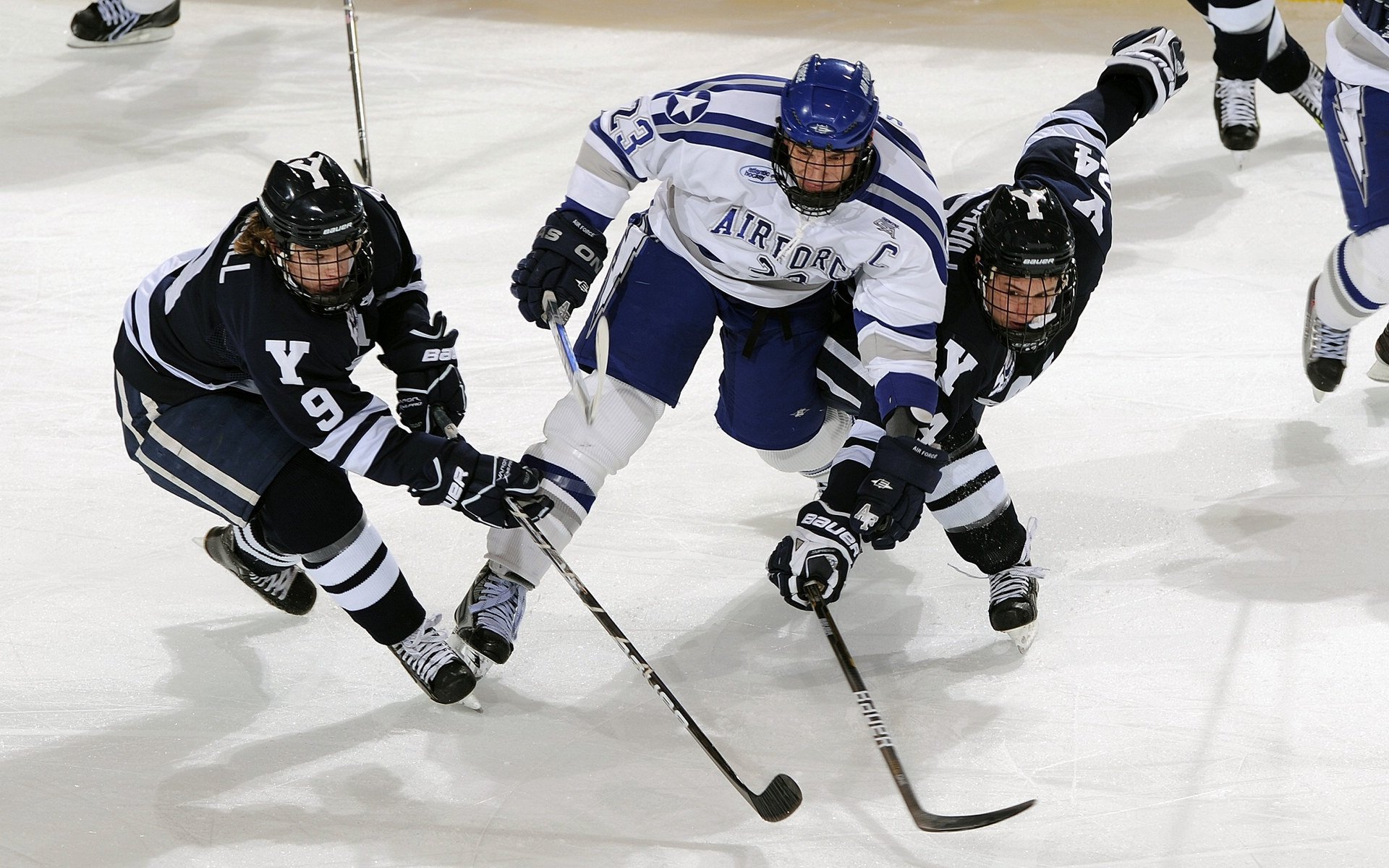 世界杯：部分城市禁止“一场比赛同时超过两处广场大屏” 避免人群过度集中